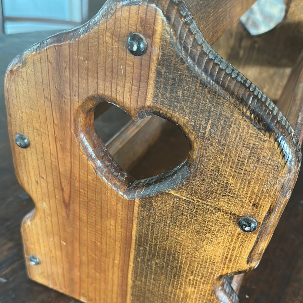 Country Style Wooden Magazine Rack with Handle, Heart Cutouts, 2 Compartments - Picture 5 of 8